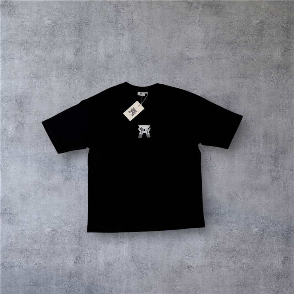 Logo Tee Black Flat